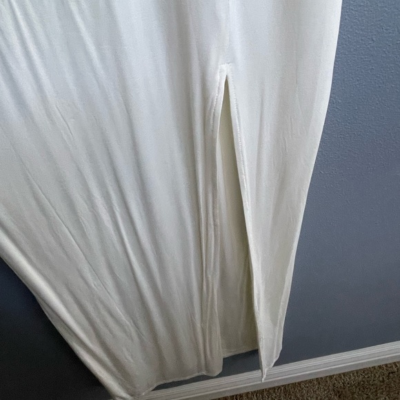 Lulus White Maxi Dress. Small, with Slit. New with tags - Picture 5 of 7